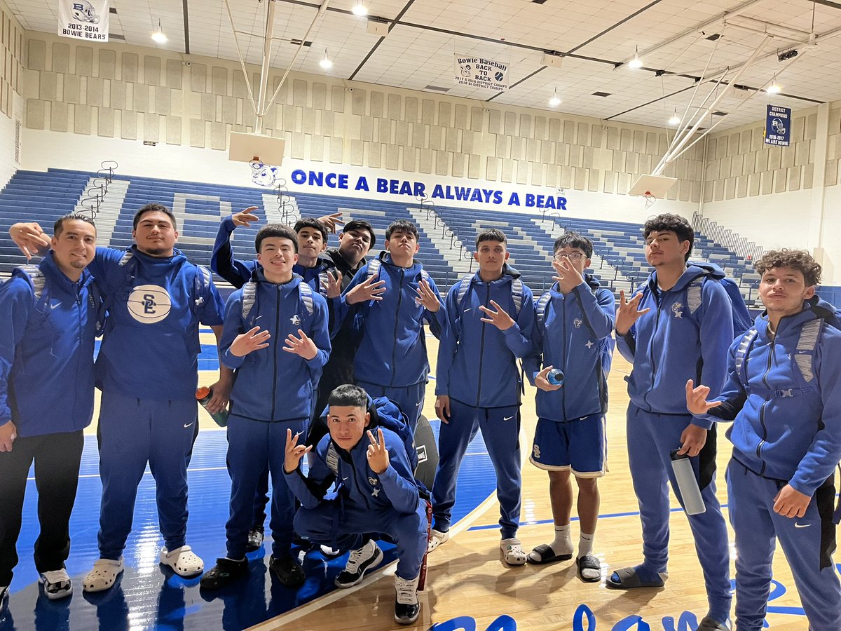 These boys compete and I am extremely proud to be their coach!! #blessed #BYT 🦅 🏀 🎯