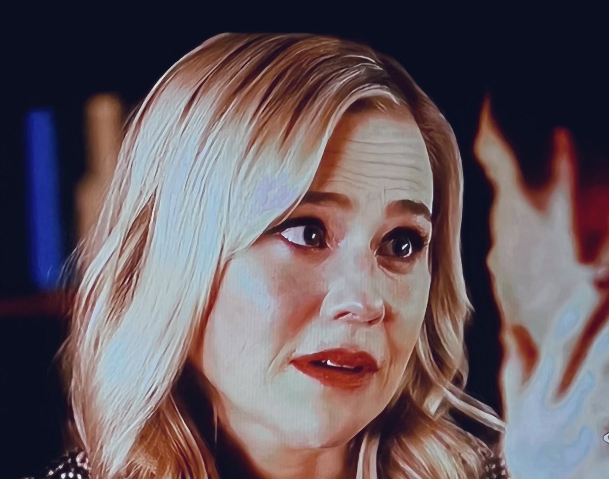 ChicadeeB's tweet photo. O: “Every woman in my life who truly mattered has broken my heart…” 💔
I just can’t even…🤧😭
@ElizabethYostHC #LisaHamiltonDaly
@hallmarkmovie #renewSSD #chapelscene #POstables https://t.co/xJK4pxcbuu