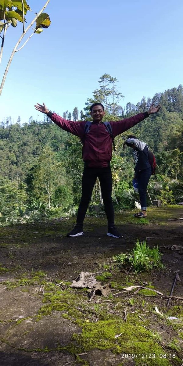 PKTile05's tweet photo. Teruslah Maju Berjuang Sesuai KeinginanMu Demi Kebahagiaan Dirimu,Dan Jangan Dengarkan Kicauan Orang Lain 😀😉
#GoodSmile
#ICanDoIt
#PKTile https://t.co/7t07G3nHjW