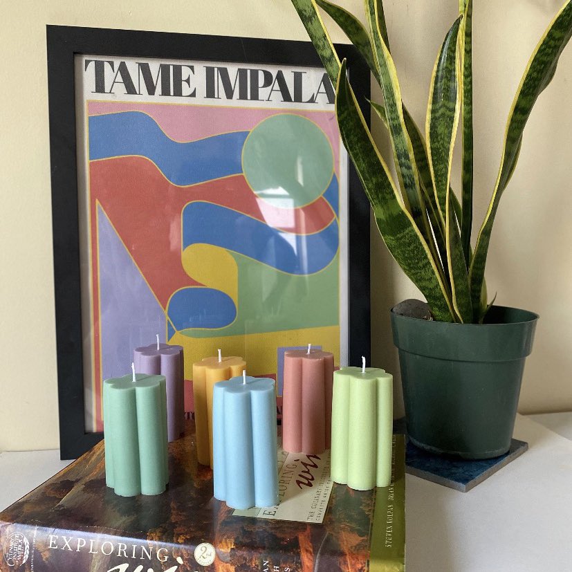 ilekamays's tweet photo. i make candles and i have a business 🤭 https://t.co/uZYWsVB7E5 @shopimora https://t.co/repT4QyEtI