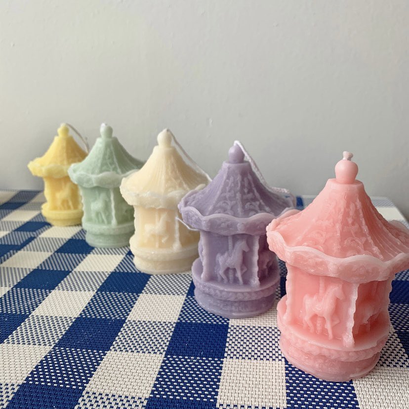 ilekamays's tweet photo. i make candles and i have a business 🤭 https://t.co/uZYWsVB7E5 @shopimora https://t.co/repT4QyEtI