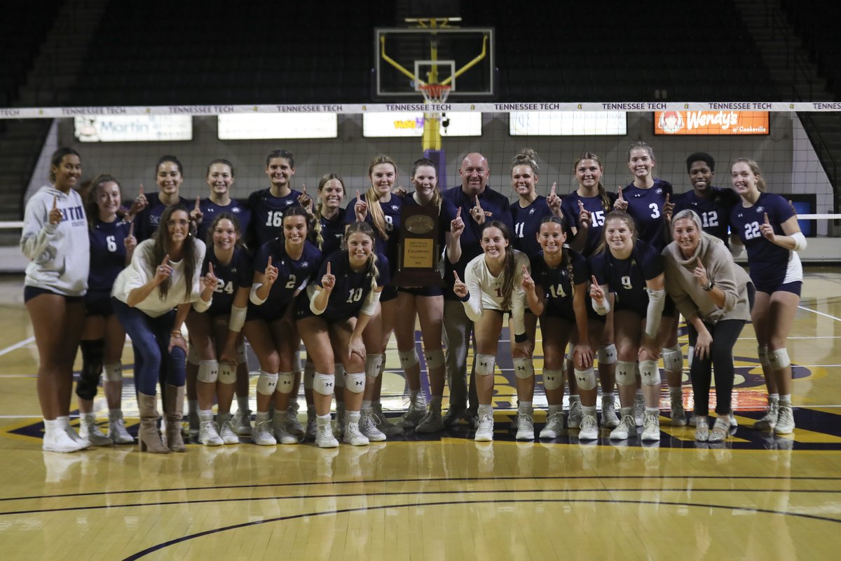 ETHAN_RECLAIM's tweet photo. DIG. SET. CHAMPS! https://t.co/vd58VgoaqS