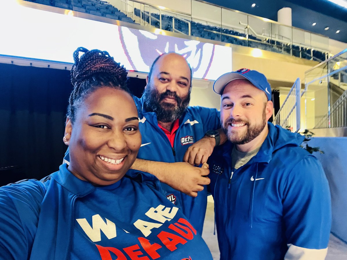 DePaulResEd's tweet image. ResEd Central Team knows #BlueGrit ♥️💙♥️💙