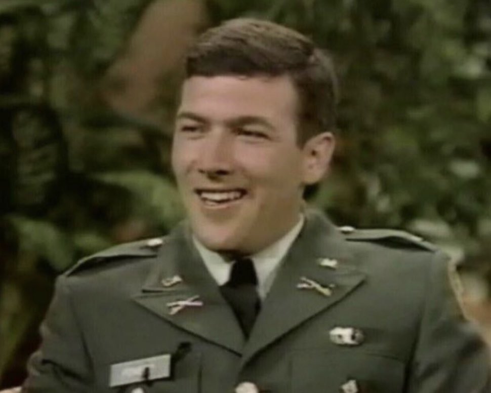 npompeo's tweet photo. Happy Veterans Day, Dad! 🇺🇸 https://t.co/BgpVz2p9G8