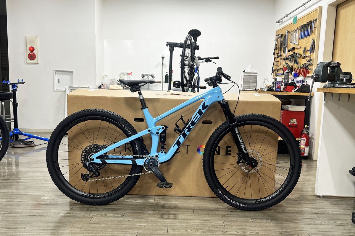 BIKEPLUS_TW's tweet photo. 興味のある方も多い、TREKのカスタムオーダーシステム『PROJECT ONE』！そんな憧れのバイクを注文したスタッフのブログです！！新型マドンやドマーネの注文も始まったので、気になる方は参考にしてみてください。
https://t.co/Dge71MXSld

#trekprojectone #オーダーメイド https://t.co/N4uMxC6P1A
