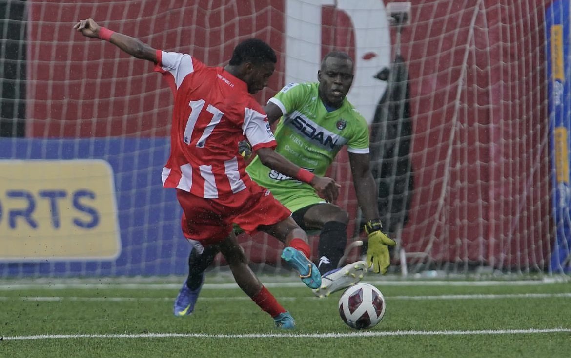 ¡A PENALES!🫣⚽️🔥

Luego de empatar Umecit FC 1-1 <a href="/MarioMendezFC1/">RayadosdeChiriquí</a> en el tiempo cumplido se irán a penales para definir el campeón de la <a href="/liga_prom/">LIGA PROM</a> 

#JMDeportes #LigaProm