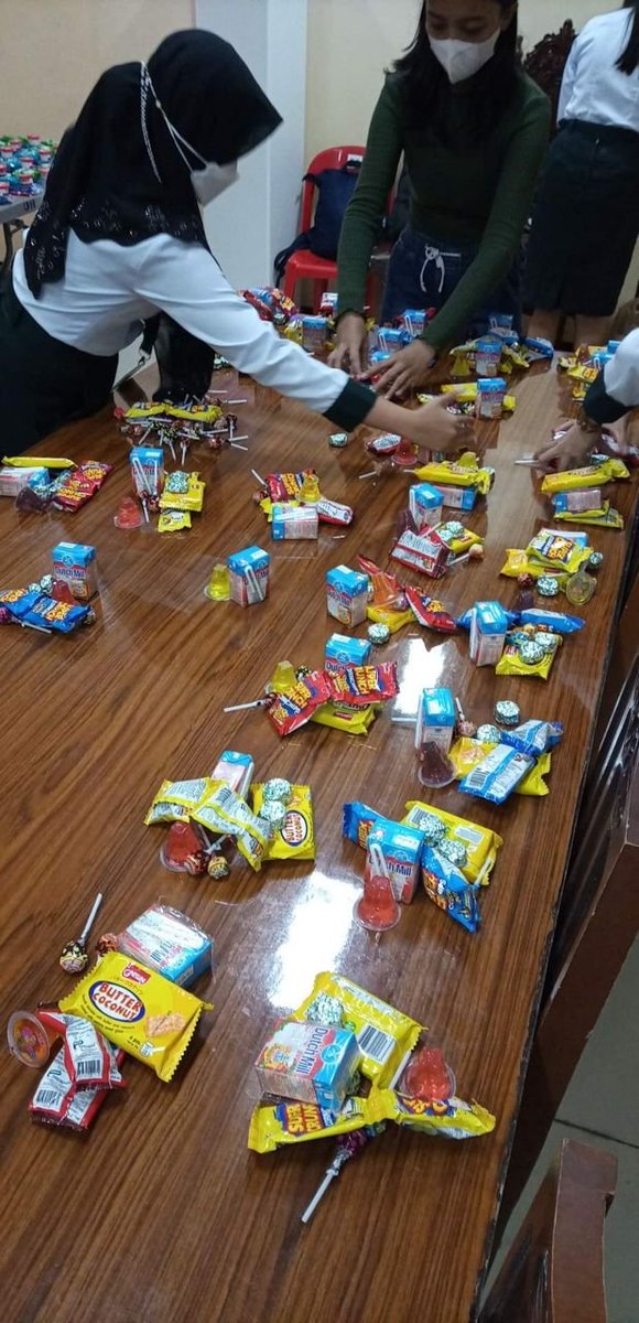 jslsprogram's tweet image. — #jslsprogramproofs 

Eto po yung laman ng mga ido-donate for kids. thank you sa volunteers na nag groceries and nagpack!