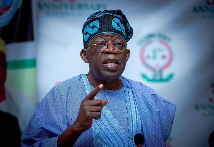 agubuck's tweet photo. @MobilePunch #rejectedApc @BAT Spot the difference https://t.co/X362youqUI