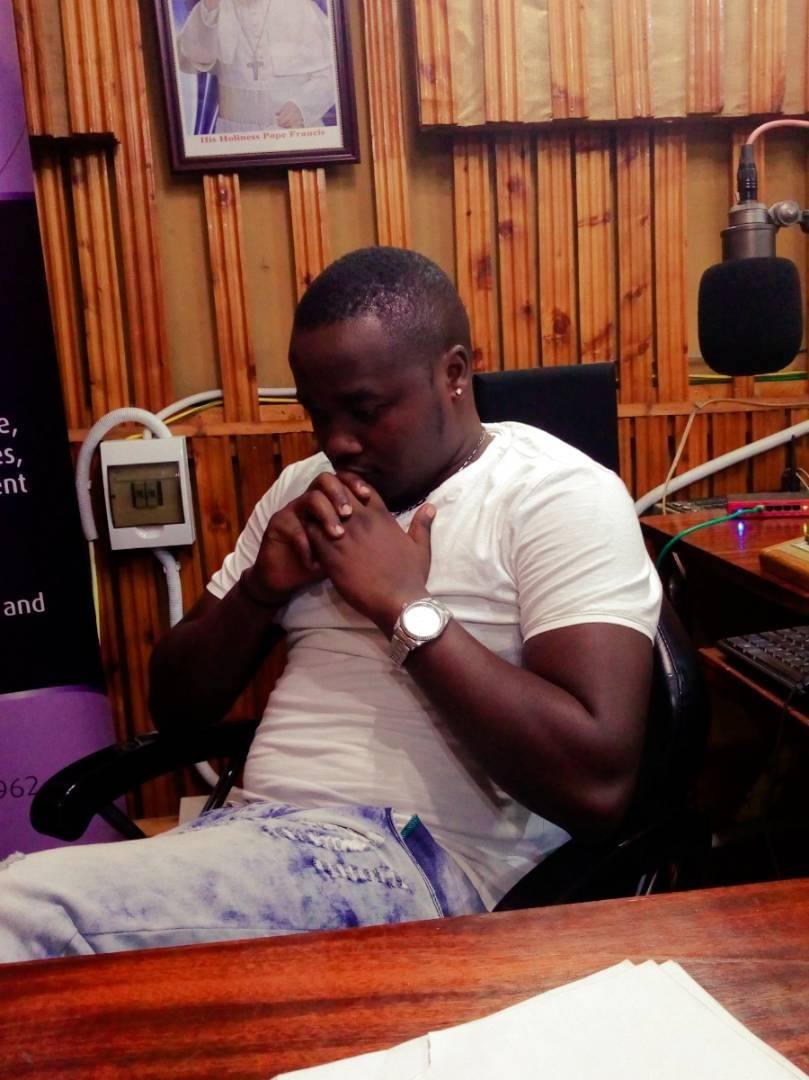 hillsfmkabale's tweet photo. The variety show with @Bills Amooti till 11.30am, lets rock.
#streamvia,https://t.co/aJpDbhK5ng
#freshhitsfromkigezi https://t.co/SqqmxWrjNA