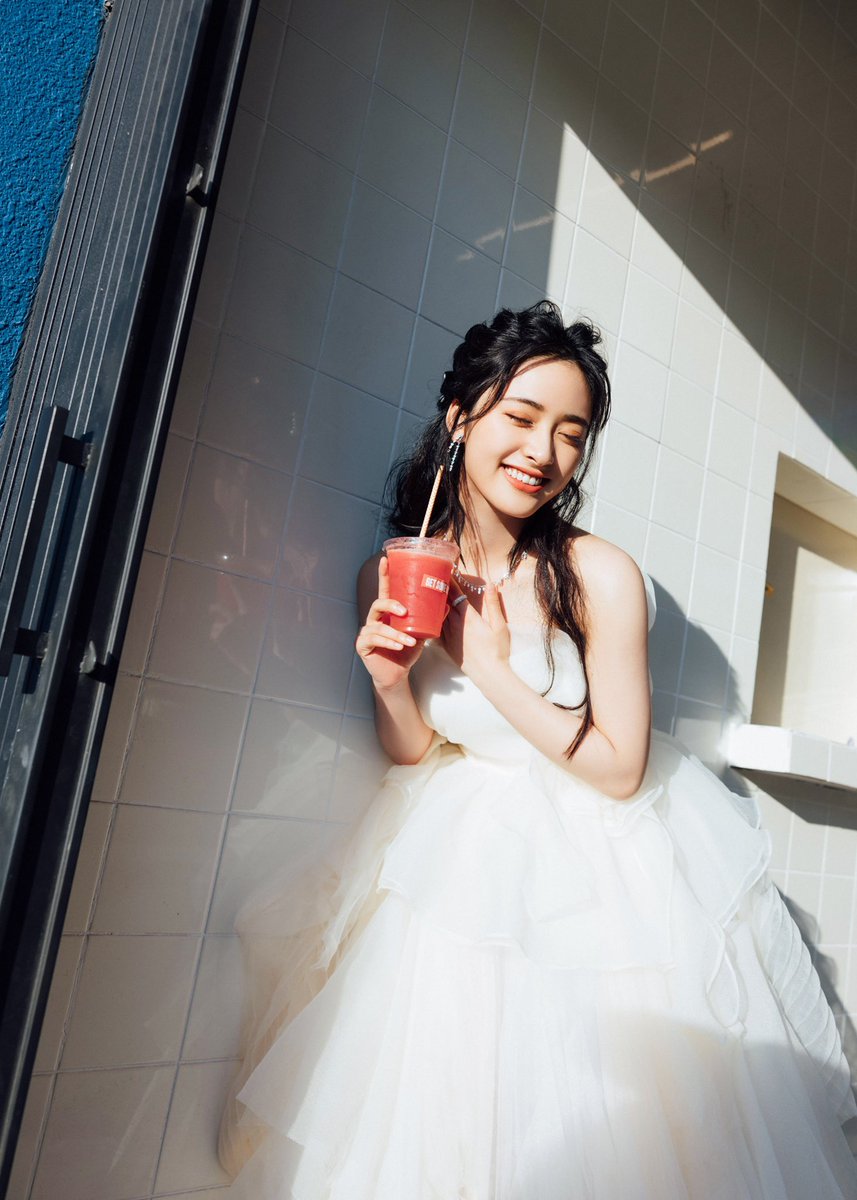 dramapotatoe's tweet photo. #ShenYue for the 35th Golden Rooster Awards

More - https://t.co/fOyjv0PuvZ https://t.co/gxmzG5B75u