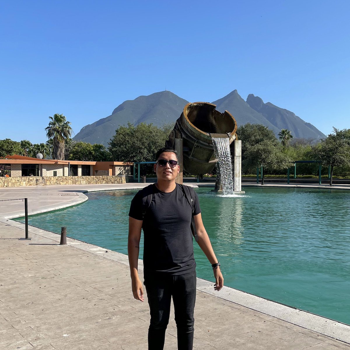 En Monterrey con 50 varos

#NuevaFotoDePerfil