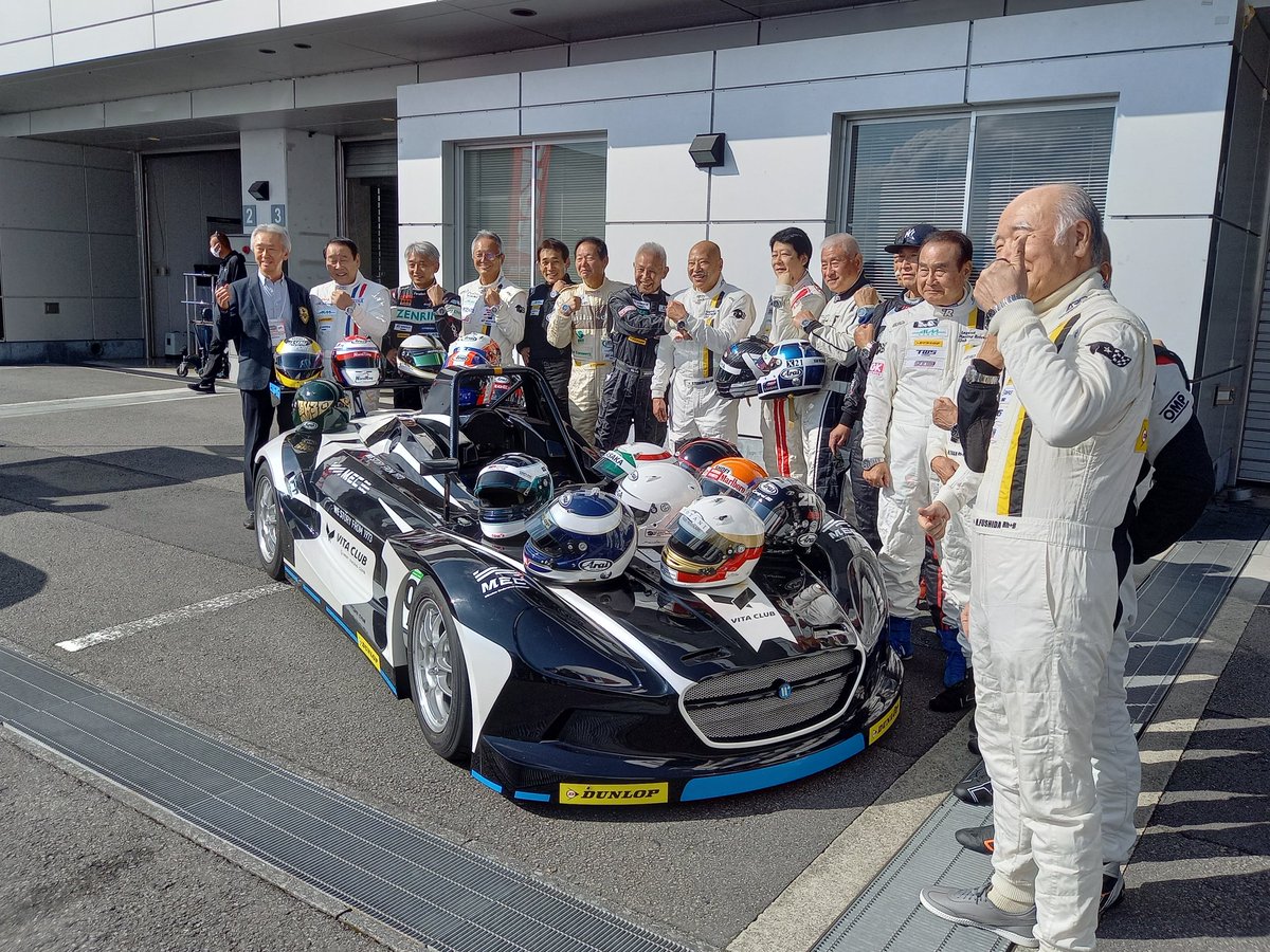 ryu3264's tweet photo. #インタープロト
#GiulanoALESI
#ジュリアーノアレジ
#富士スピードウェイ
#LegendsClubCup
いよいよ、始まりました。コンテンツてんこ盛り。✊‼️ https://t.co/iQMRKqekao