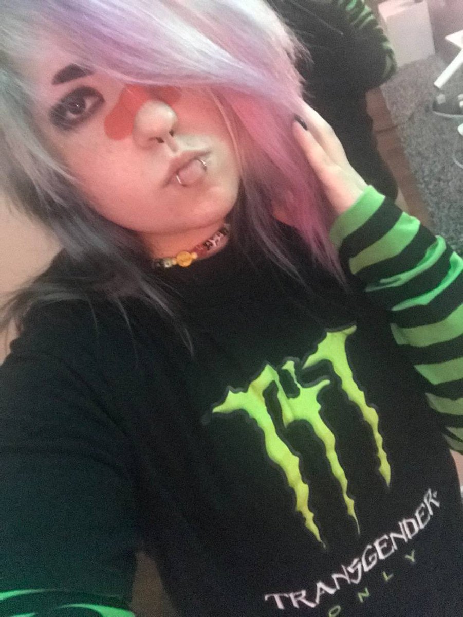 FIND ME ON BSKY tweet media