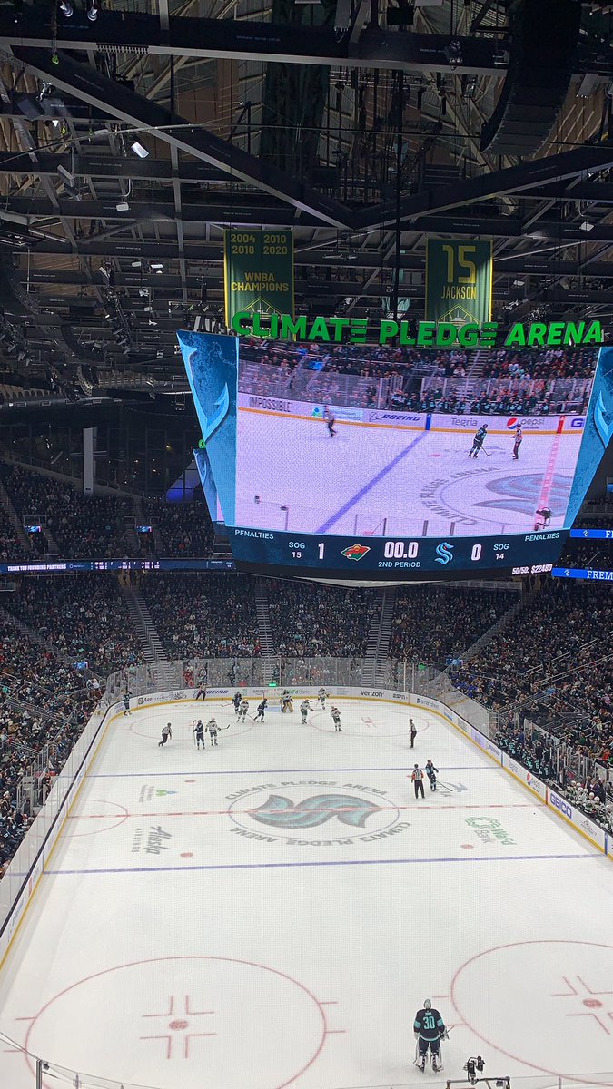 Thanks @Thee_HahnSolo for making me a hockey fan