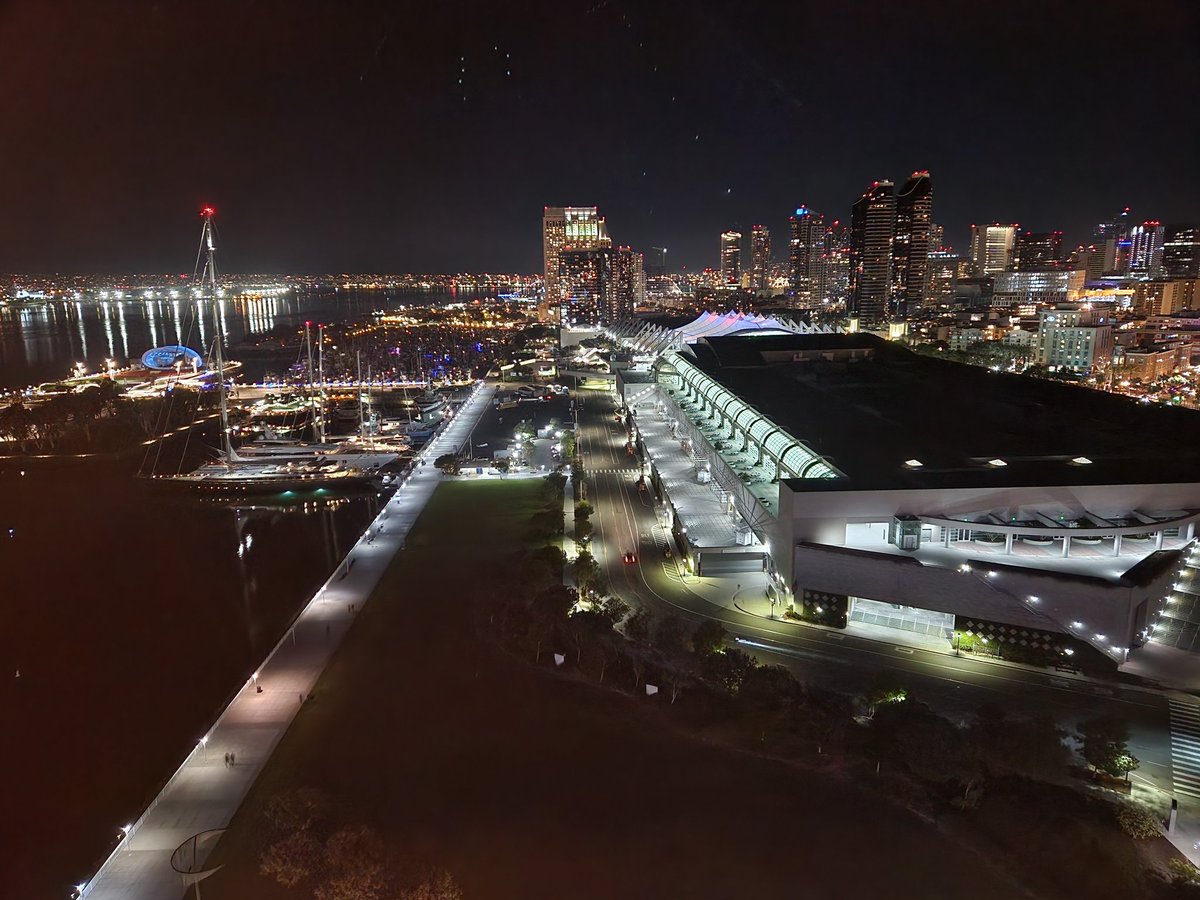 ShawDoesScience's tweet image. #SfN2022 let's go! #DSPAN