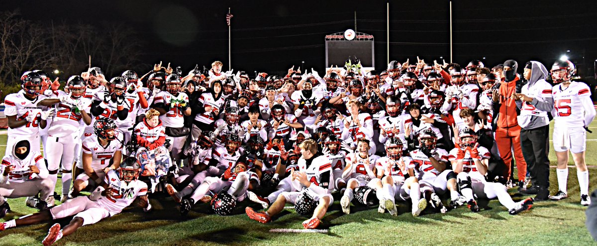 13-0 on the season.... THE ONLY team in OHIO with that record.  Let that sink in a minute. 
#lakotawestfootball