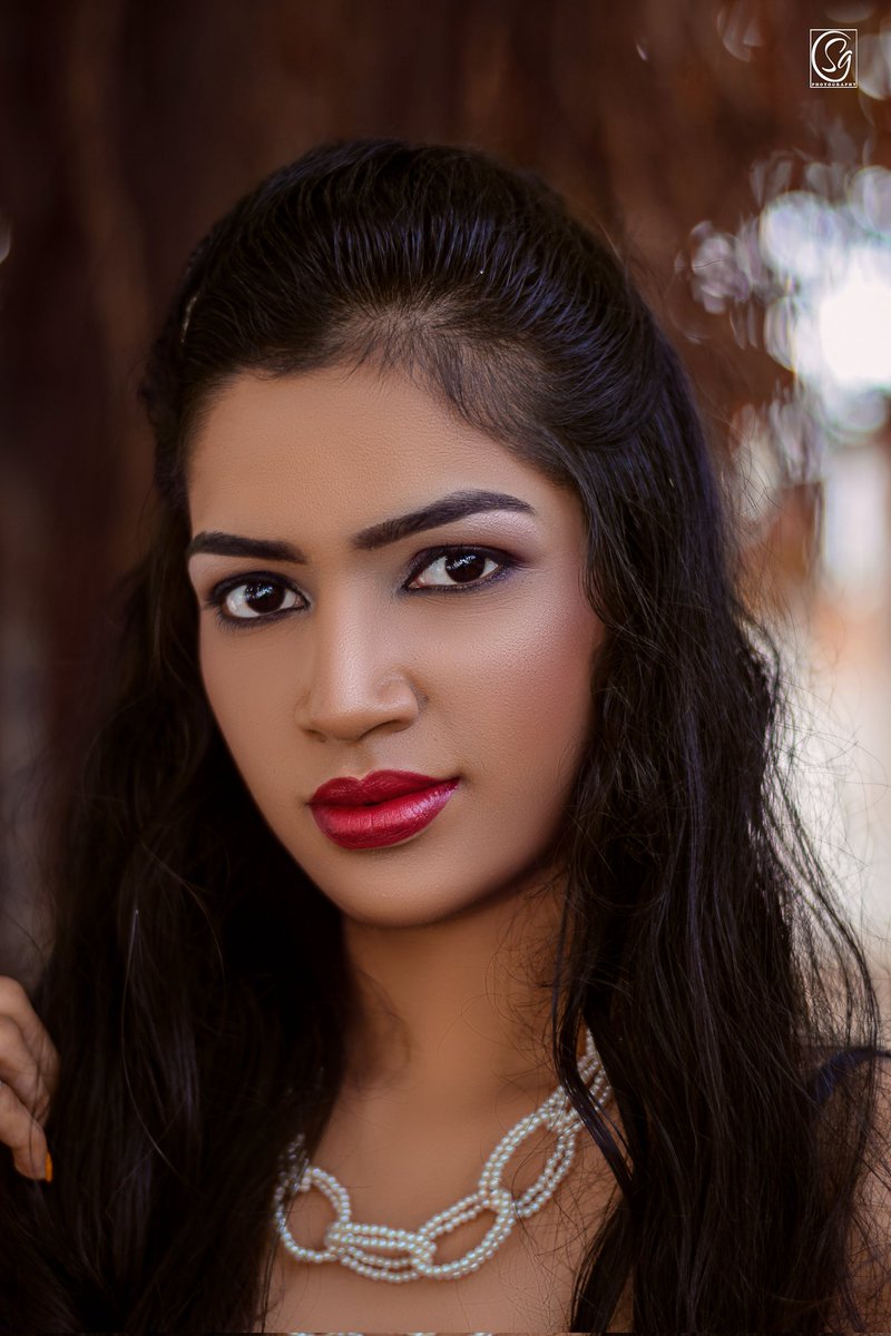 DashSain's tweet photo. people will stare. Make it worth their while.😎😝❤
#model #potrait #shoot #makeup #pose #sainmonadash #sambalpur #girl https://t.co/sRXiFPdCaR