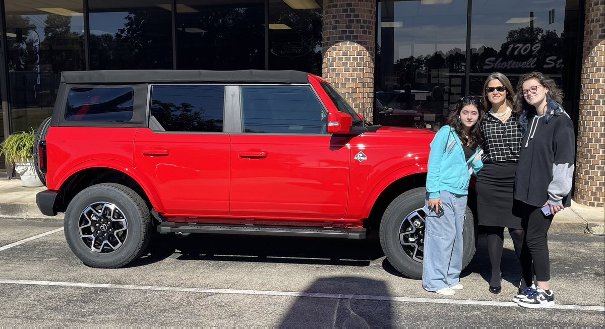 Rachel Sampson tweet media