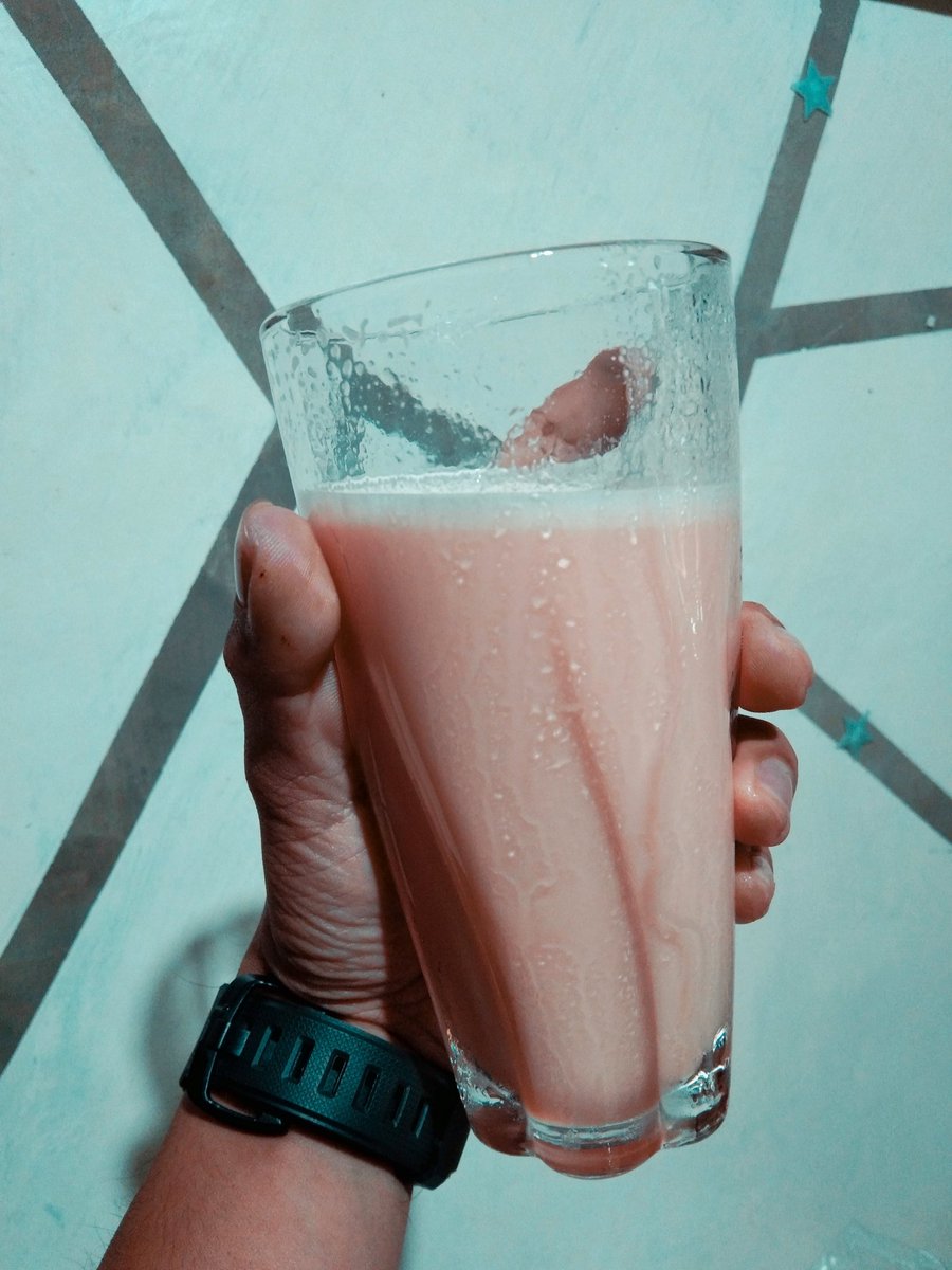 RainbowWorldPH's tweet photo. Athlene Drink๐ฅ๐ค #Athlene https://t.co/6KbFV4Dxd6