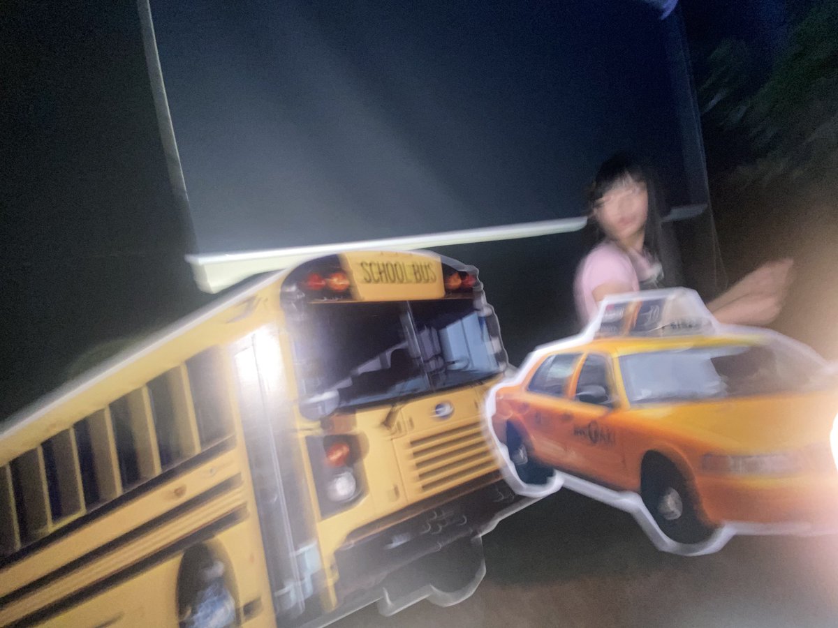 hanniarchive1's tweet photo. 221111 포닝 앨범 업데이트 #하니 🚖 https://t.co/W0bVDlEgYs