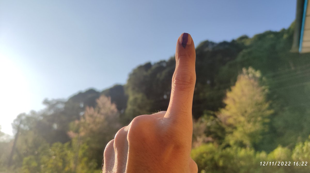 abhayverma007_'s tweet image. It was like an MCQ whose answer was not known .😅 
Voted ☝🏻 @ Panchayat Ghar Darnu ,Badol-2 Polling station of DHARAMSHALA Constituency.
#HPElection2022 #HPFirstVotingMust