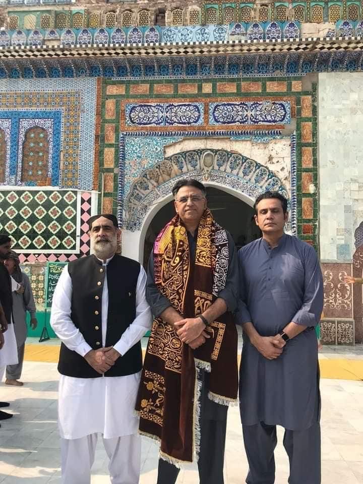 SahbzadaAsultan's tweet photo. @PTIofficial @ImranKhanPTI @Asad_Umar https://t.co/0lvnCtKxL2