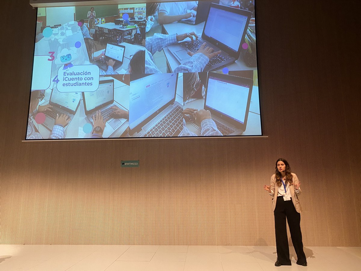 agdagira's tweet image. Decir que estoy disfrutando de la charla de Némesis presentando icuento en #wtmz22 es quedarme corta sin duda alguna. ¡Maravilla! Cómo puede ser útil una inteligencia artificial desde el error y el disparate en educación 😍😍😍