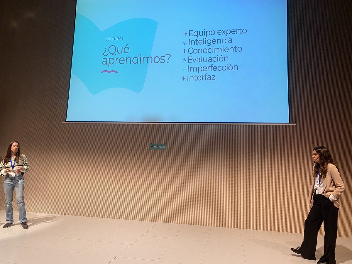 agdagira's tweet image. Grandes @nemezerga y @95_beafranco en #wtmz22 “Al final somos nosotras las que vamos marcando los caminos” en la escuela y el hogar la base del aprendizaje. Sin negar la tecnología y teniendo presente que es “inteligencia artificial” y no “magia” #cuentacientíficas @cuentacien