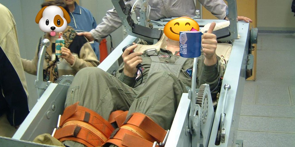simon_rusch_cgn's tweet photo. Wir haben im Bunker eine alte Trainings-Zentrifuge für Piloten gefunden. Probieren jetzt, ob der Kaffee auch über Kopf in der Tasse bleibt. Einer Logoumkehr hat @ungluecktasse04 nicht zugestimmt.🙄 Wünscht mir Glück🍀🤞 #S04Unglückstasse #S04UT #DieBlaueMussWeg #DBMW #meinVfL https://t.co/ee7smDxJfi