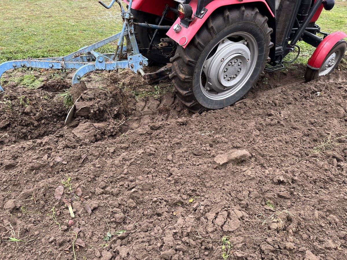 motocyklista's tweet photo. Jesienny #Agrotwitter https://t.co/Ir6DFofHkD