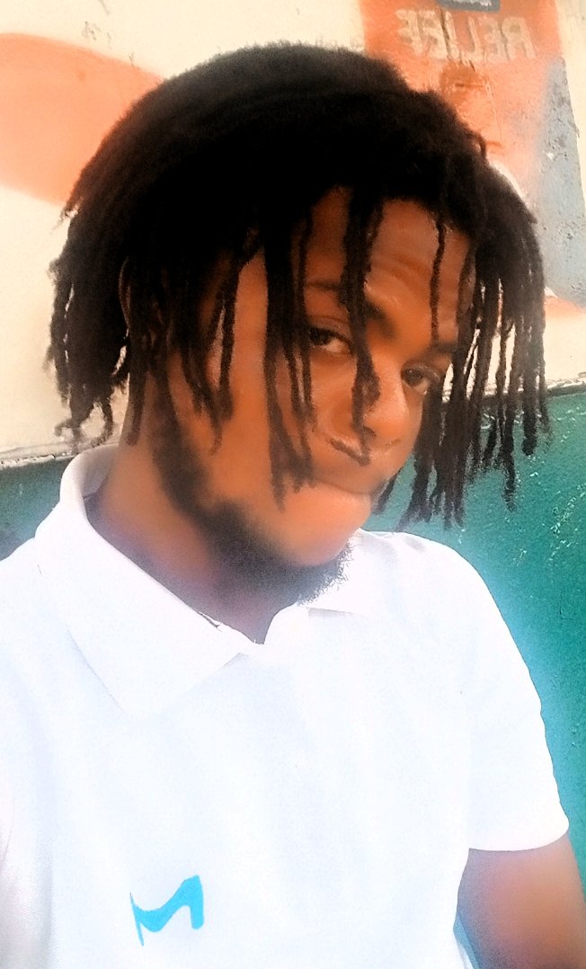 WinfredShine's tweet photo. I'm looking for woman who will spend her money on me and I will marry her, show her much love ❣️♥️ https://t.co/afLPOVpcXr