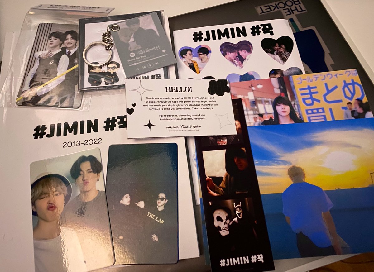 jkjmcart's tweet photo. it’s here 🥹 it’s so pretty!!! thank you @minijagicart and @chaekookhaul! the quality of the freebies too >>
#minijagicartproofs
#ck_feedback https://t.co/Y8rlUw5yIt