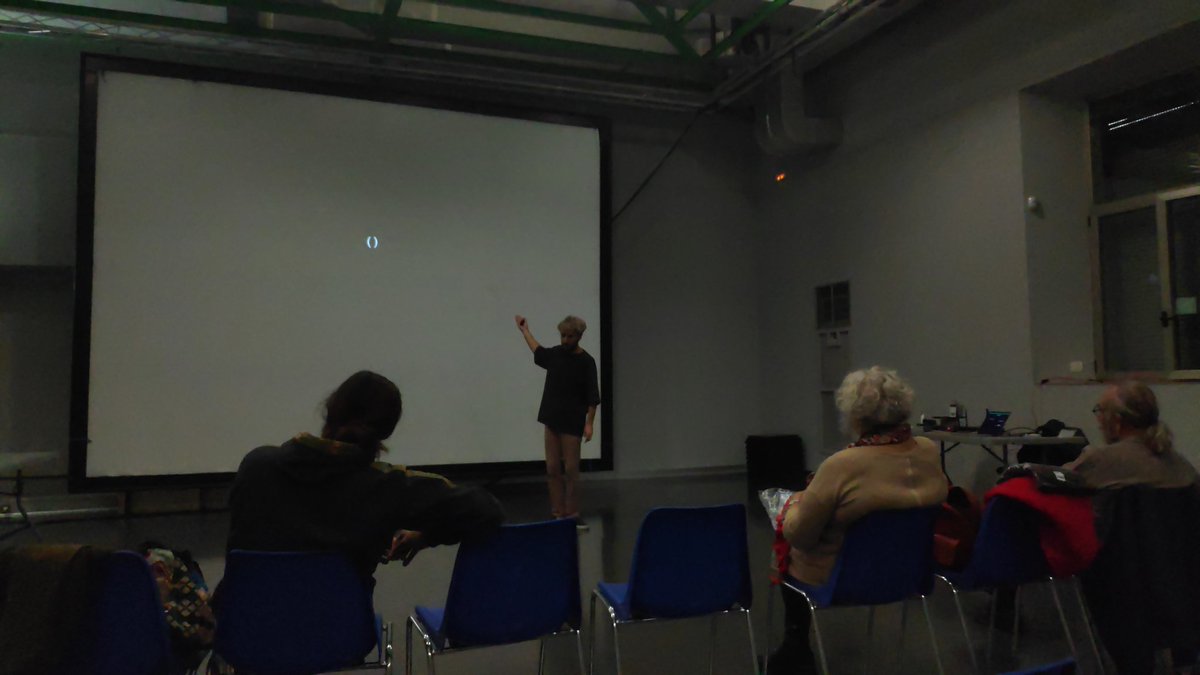 Hablando de #nft con <a href="/_guayaba_/">Guayaba</a>  ☺

<a href="/segovia_es/">Ayuntamiento de Segovia</a> <a href="/SegoviActiva/">SegoviActiva</a> <a href="/CulturaHabitada/">SGCulturaHabitada</a>