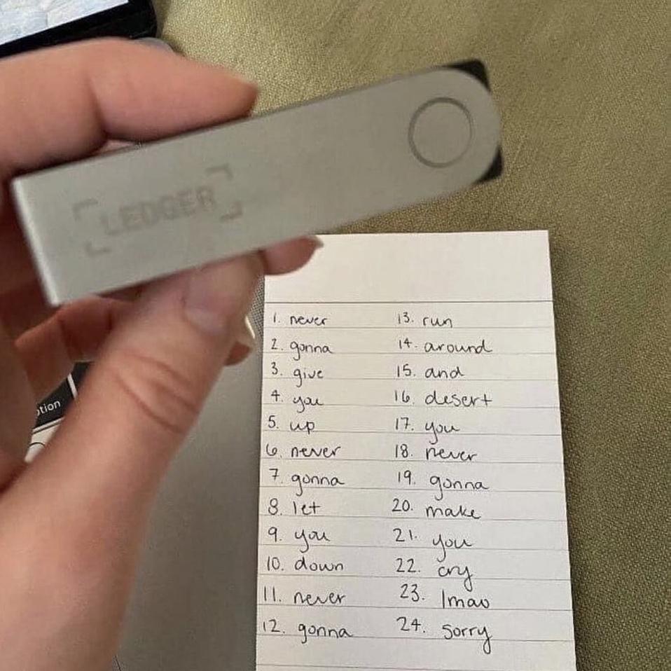 Ab0_Maria's tweet image. Thank you ledger
My crypto safe 👏