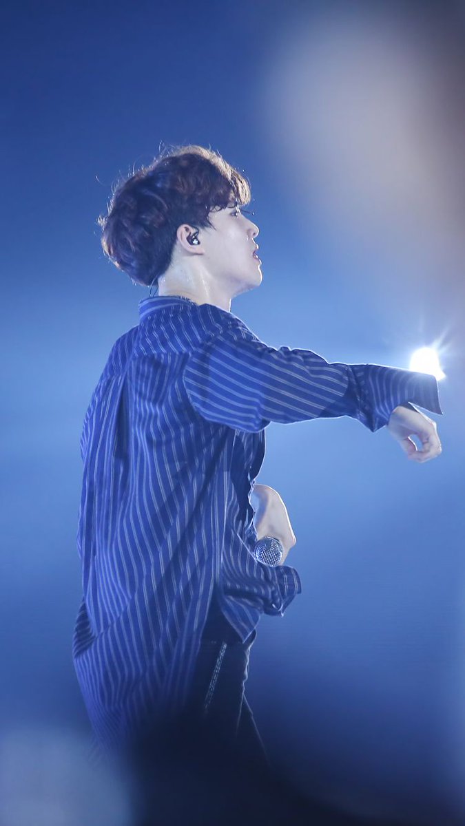 YourDailySM's tweet photo. Your daily dose of EXO. #YourDailySM #EXO #SMEntertainment #Scheduled @weareoneEXO https://t.co/Lg9uY6hq1j
