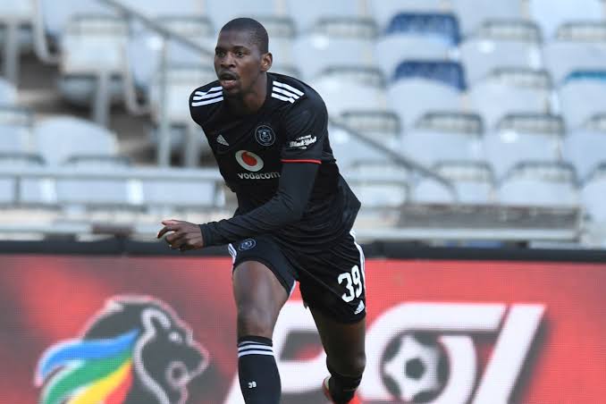 Sandile Mthethwa was loaned to Chippa and Richards Bay now back and very solid. 

"Insimbi" himself ✊

🖤🤍☠️