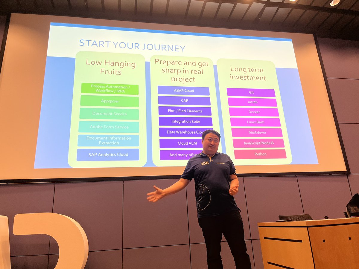 LarsHvam's tweet photo. @steveguo1984 on stage #sitcph https://t.co/S2fnnh3U1t