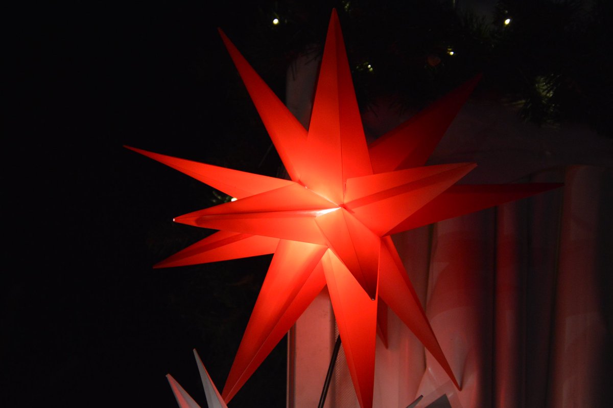 1807Doris's tweet photo. Kassel im Winterzauber Orangerie ✨
https://t.co/FoJCKP8JVd #YouTuber #YouTube #dorisschaeffer #WinterNight #WinterWonderland https://t.co/41TNlVJcip