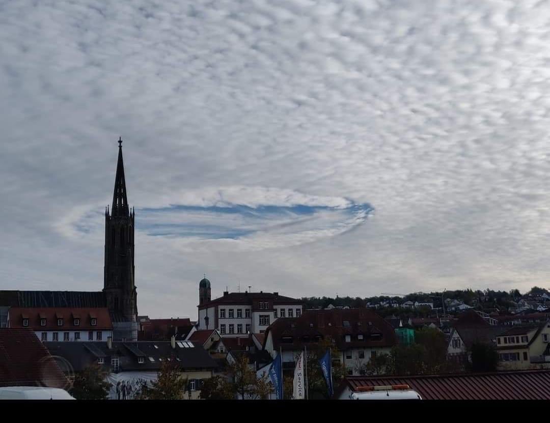 alextopol's tweet photo. Germany, two days ago. Rhein-Neckar, Charlesruhe, Baden Wurttemberg https://t.co/D8KKj4CJU5