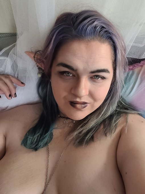 I need to do more "scenic" photoshoots.... https://t.co/WxUQOvmoVz<a href="/tag/plussize"class="tags"><span>#plussize</span></a><a href="/tag/nsfwtwt"class="tags"><span>#nsfwtwt</span></a>