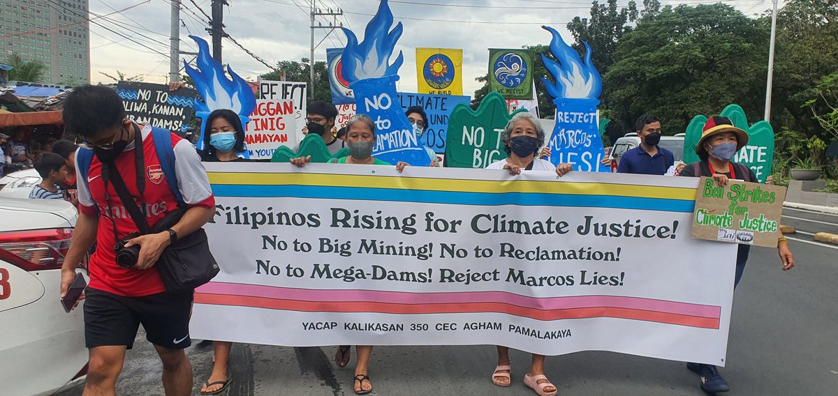 APR_net's tweet photo. LIVE: We are here at the 🌎 Global Climate Strike in Manila, #PH 

Happening around the world, CSOs with the people are calling for #ClimateJusticeNow 
#EndClimateImperialism
#COP27 https://t.co/8L7ZjHblzx