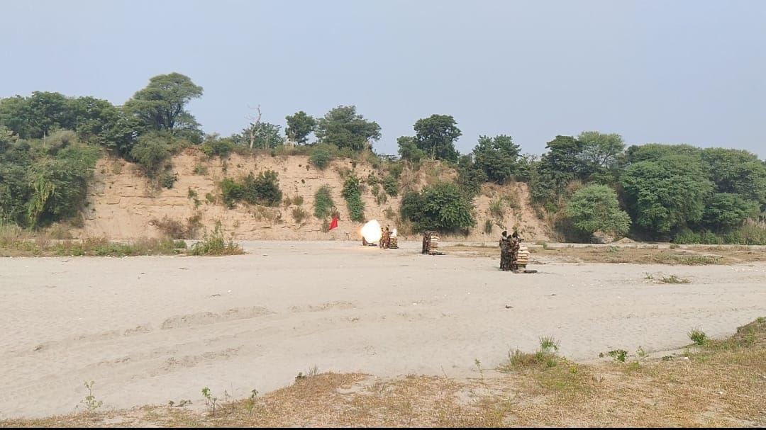 pro_defence's tweet photo. Vajra Corps #Defenders of Punjab #Panther Division #Siramani Brig joint weapon training #Annual firing camp of Inf support weapons #First hand exposure of fire power capability and battle simulation #Strong and Capable #Indian Army
@Indian Army
@Spokesperson MoD
@adgpi https://t.co/3JVvfdB8Wo