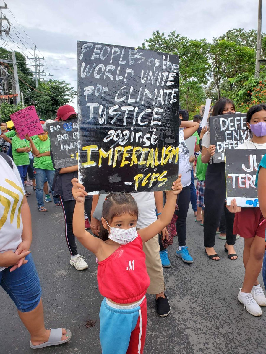 APR_net's tweet photo. LIVE: We are here at the 🌎 Global Climate Strike in Manila, #PH 

Happening around the world, CSOs with the people are calling for #ClimateJusticeNow 
#EndClimateImperialism
#COP27 https://t.co/8L7ZjHblzx