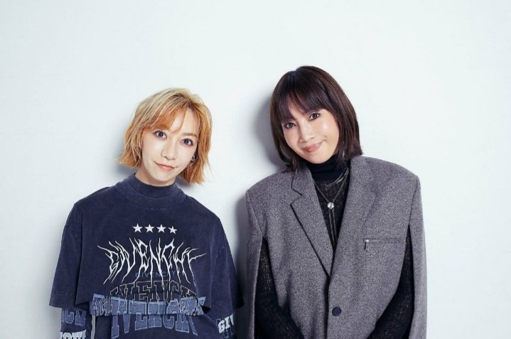 app_pia's tweet photo. \インタビュー掲載🎤/
開幕まであと1週間❗
『#BERBERRENDEZVOUS』より、
#柚希礼音 さん #美弥るりか さんの対談です☺
“稽古場でも女性が女性たちを「いいなあ」と思って見て、みんなで高め合っているんです”
#ベルベル
記事はコチラ⏬
https://t.co/vqjhXtBwy7
チェキ🎁&アプリ限定カットも https://t.co/3vW6ZnsqlQ