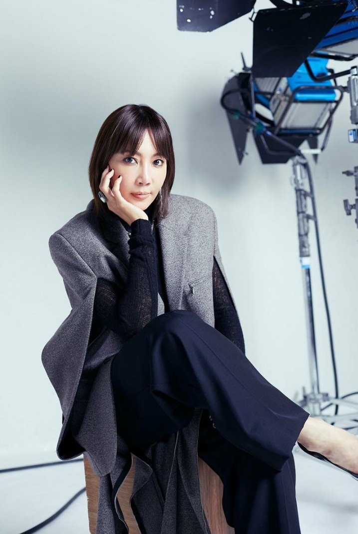app_pia's tweet photo. \インタビュー掲載🎤/
開幕まであと1週間❗
『#BERBERRENDEZVOUS』より、
#柚希礼音 さん #美弥るりか さんの対談です☺
“稽古場でも女性が女性たちを「いいなあ」と思って見て、みんなで高め合っているんです”
#ベルベル
記事はコチラ⏬
https://t.co/vqjhXtBwy7
チェキ🎁&アプリ限定カットも https://t.co/3vW6ZnsqlQ
