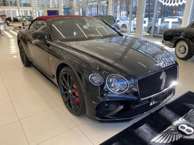 DRIVAR_DE's tweet photo. WARUM DU DIESEN BENTLEY CONTINENTAL GTC W12 Number 1 MIETEN SOLLTEST
Der Bentley Continental GT ist ein Fahrzeug der absoluten Superlative. Der prächtig und wummernde W12 leistet 635 PS und wuchtet knapp über 1350 Touren bereits sein maximales

https://t.co/IdmbULpDoa https://t.co/FhhimPq3IR