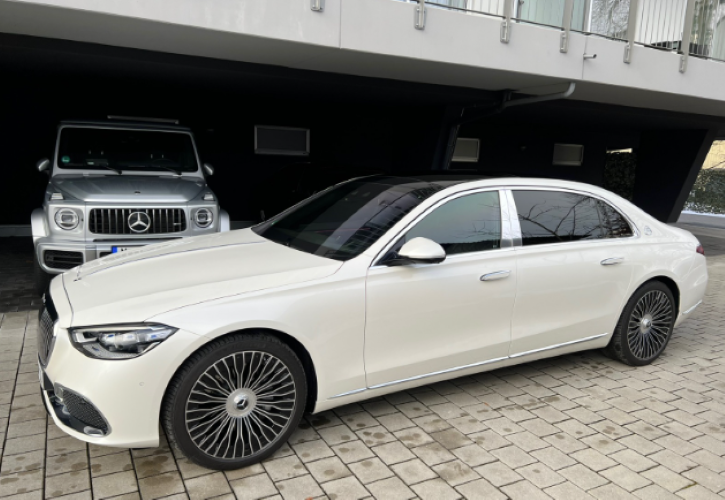 DRIVAR_DE's tweet photo. WARUM DU DIESEN MERCEDES-MAYBACH MIETEN SOLLTEST
Neben Mercedes-AMG, stellt Mercedes-Maybach die zweite Sub-Marke des Hauses Mercedes dar. Mercedes setzt im Luxussegment neue Maßstäbe und erfüllt auch allerhöchste Ansprüche in puncto Exklusivität und

https://t.co/NJAbHOe1dD https://t.co/AclByMnky5