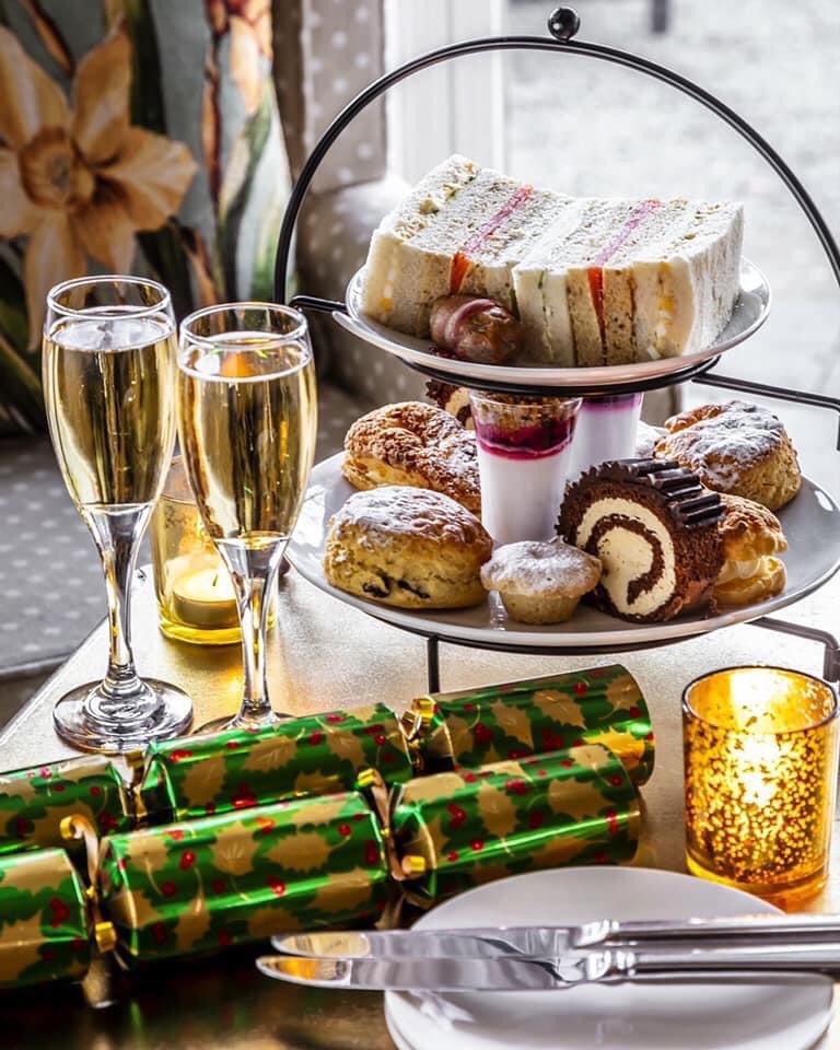 🎄Festive Afternoon Tea🎄
Press the pause button on the pre-Christmas madness and take time to enjoy a decadent Festive Afternoon Tea! 
🧁Served daily between 12pm &amp; 5pm from 1st December 2022.
Price £24.95 pp
Call to book on: 015394 35592