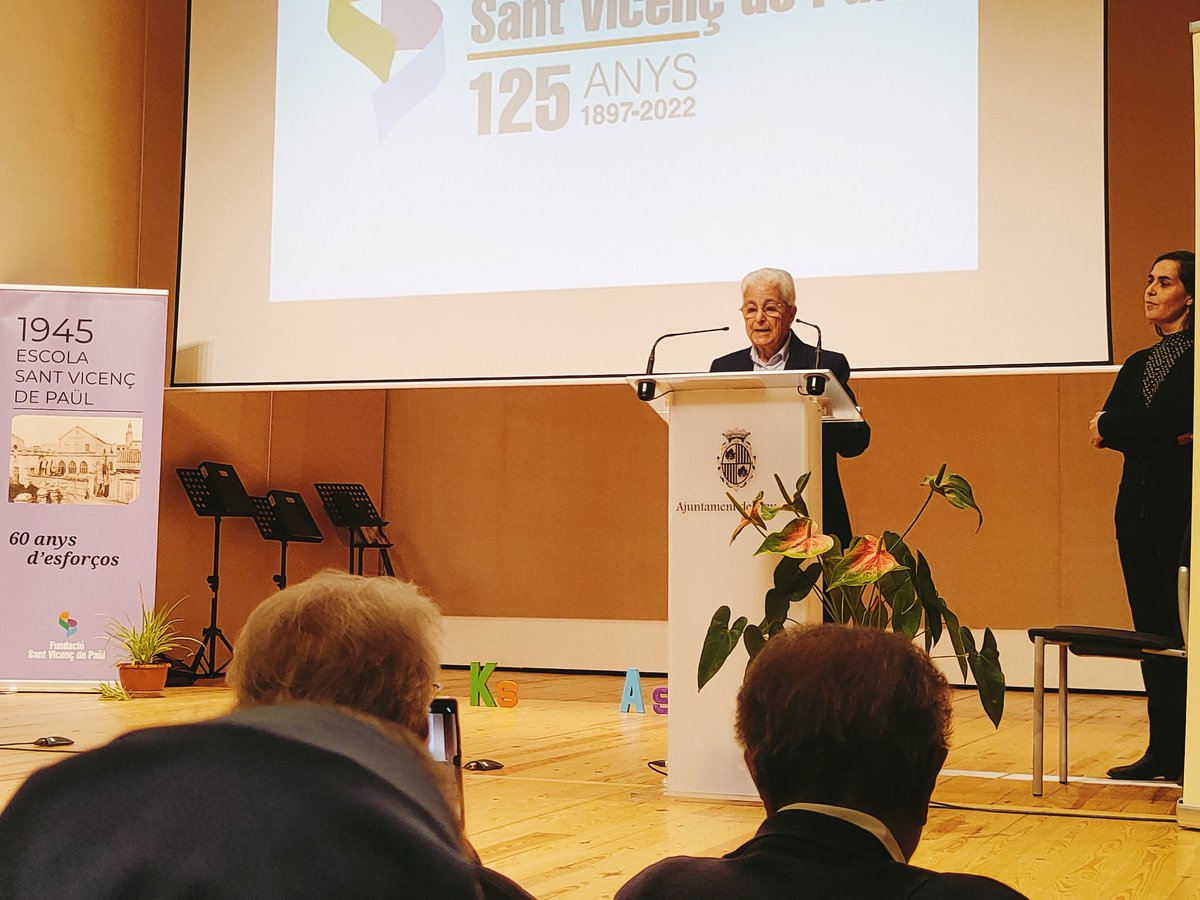 FundacioSVP's tweet photo. Gràcies a tots i a totes per acudir a la celebració dels 125 anys de la Fundació Sant Vicenç de Paül.
SEGUIM I SEGUIREM! Som imparables!
#FSVP https://t.co/KPIBrc4W6J