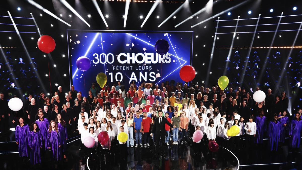France3Presse's tweet photo. [#Audiences] 
Hier soir @France3tv réalise un carton avec « 300 Choeurs fêtent leurs 10 ans » qui a rassemblé plus de 2M de tvsp (et 11,7% PdA) 🥳
@vincentniclo #musique #10ans
=>A revoir sur france•tv

@Francetele #divertissement #CarsonProd https://t.co/GtLua8lkXU
